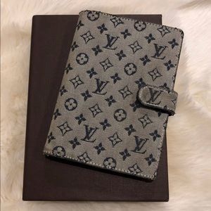 🦄🌈 Louis Vuitton Monogram agenda